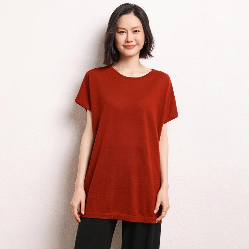 Women's Cashmere Short-Sleeve Pullover with Batwing Sleeves & Mid-Length Skirt - Autumn/Winter Collection