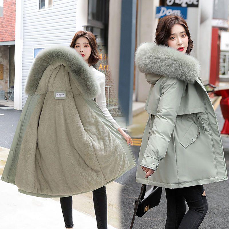 Women's Mid-Length Winter Parka: Loose Korean Style Cotton Coat, Fur-Lined and Velvet-Thickened.