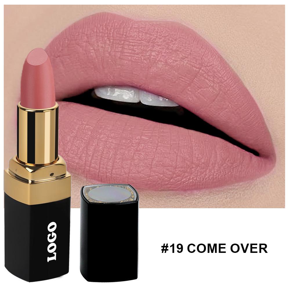 Long-Lasting Matte Lipstick: No Fading or Transfer