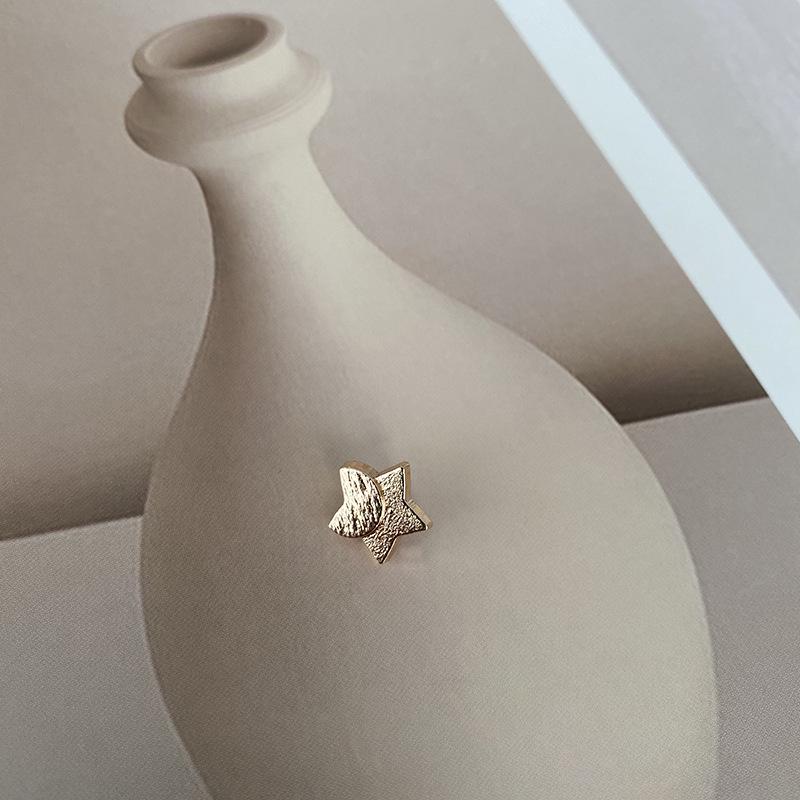 

ESSTUDIUO Кардиган-свитер с металлическими пуговицами и рисунком «Луна и звезды»