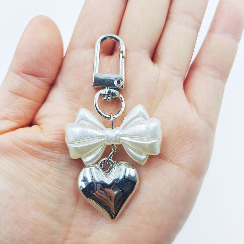 Schlüsselanhänger mit Herzanhänger und Schleife, Handy-Anhänger, abnehmbares Handy-Lanyard, handgefertigt, stilvoller Schmuck für Geldbörse und Tasche