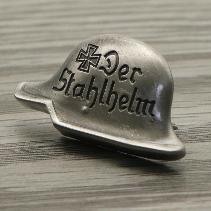 

Exquisite helmet badge, commemorative badge, retro medal, souvenir, Christmas gift, Stocking stuffers