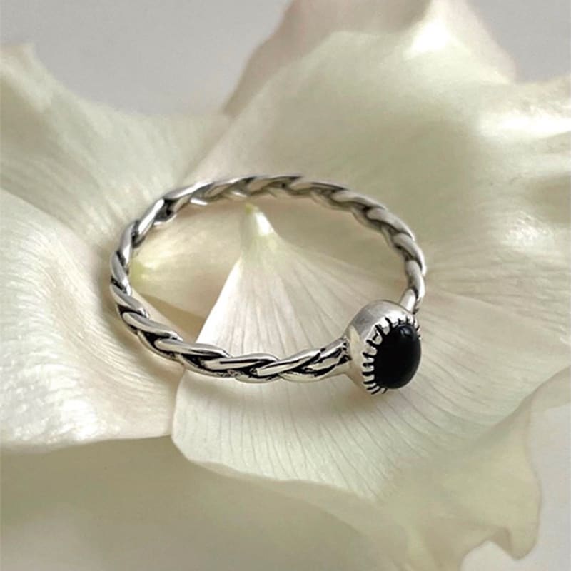 Moire_ Schwarzer Onyxring