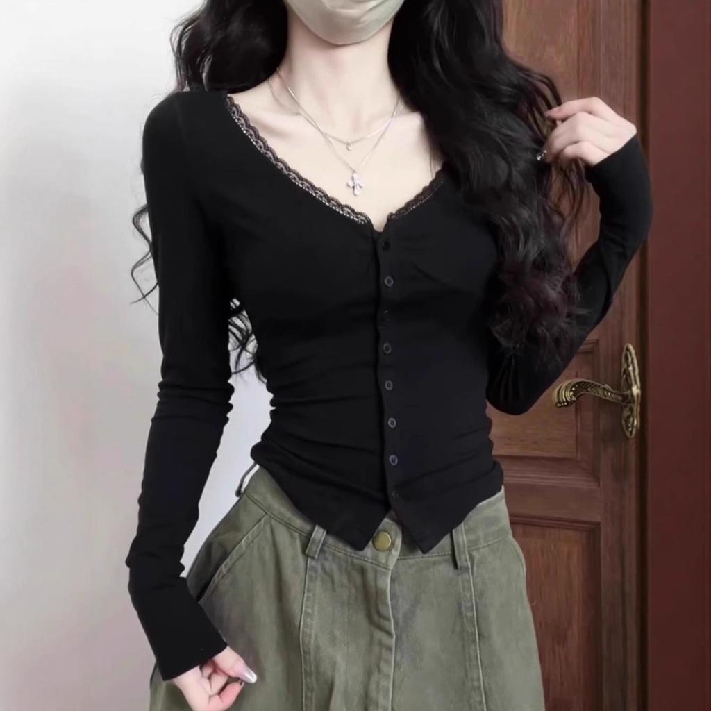 Early autumn pure desire style v-neck black bottom cardigan top women's Korean chic slim-fit Spice Girl slim-fit short T-shirt