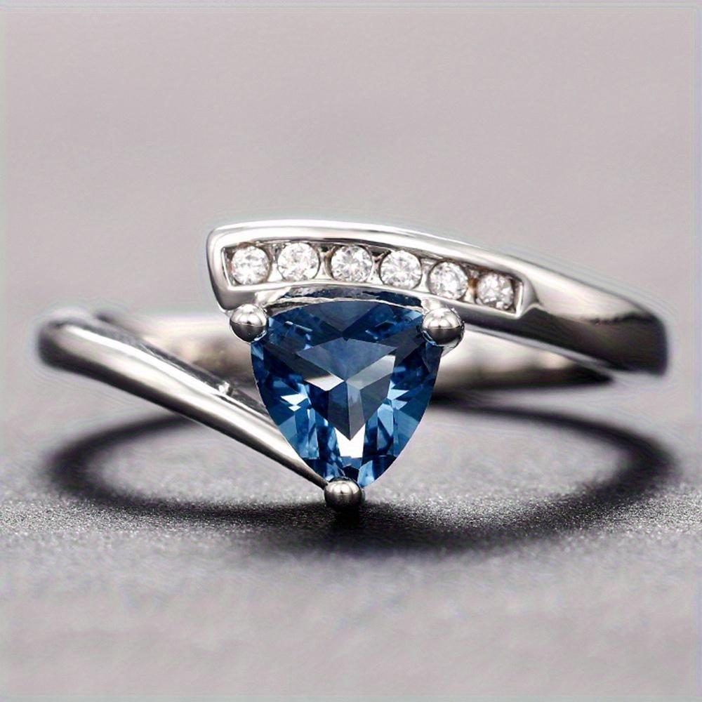 1Pc Fashionable Twisted Arm Synthetic Zircon Ring Romantic Light Luxury Style Ring