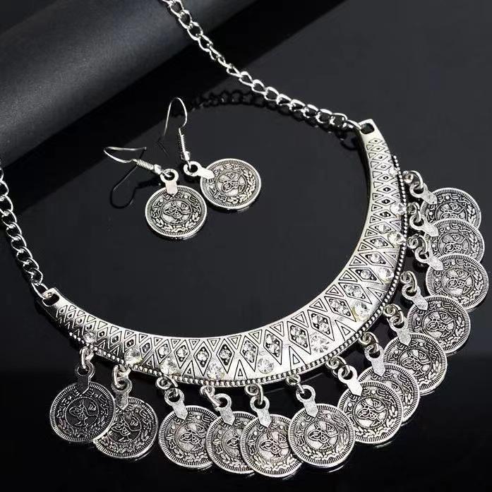 Court Vintage Engraved Rhinestone Necklace Coin Tassel Sweater Chain Dance Accessories Vintage Accessories Coin Accessories