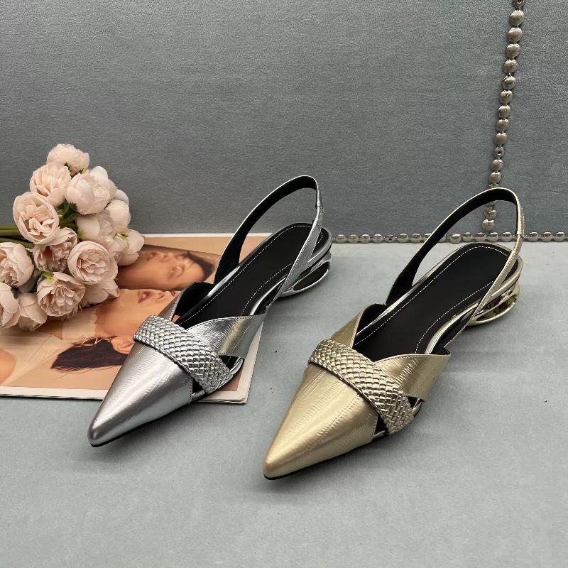 Fashion Beautiful Designer  Med Heel Hollow Out Pointed Toes Golden Silver Sandals 2025 Summer Slingbacks Shoes Fashion Sandalias