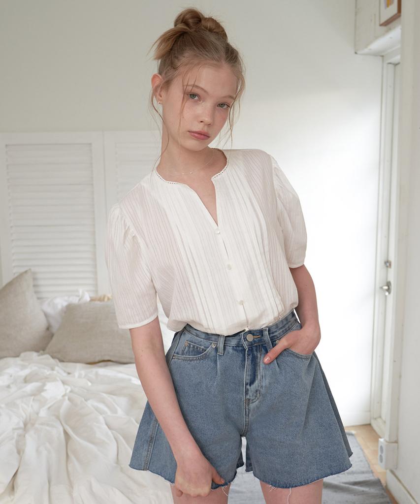 Peullobeu Drape Denim Half Pants_Bl