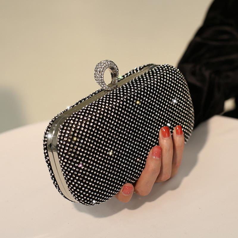 Modische Abendclutch mit Perlenverzierungen und Schlossverschluss für formelle Anlässe