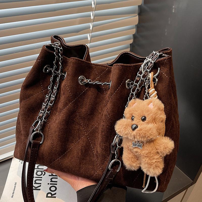 Retro high-value chain bag, women's bag, new suede bucket bag, large-capacity shoulder bag, women's bag.