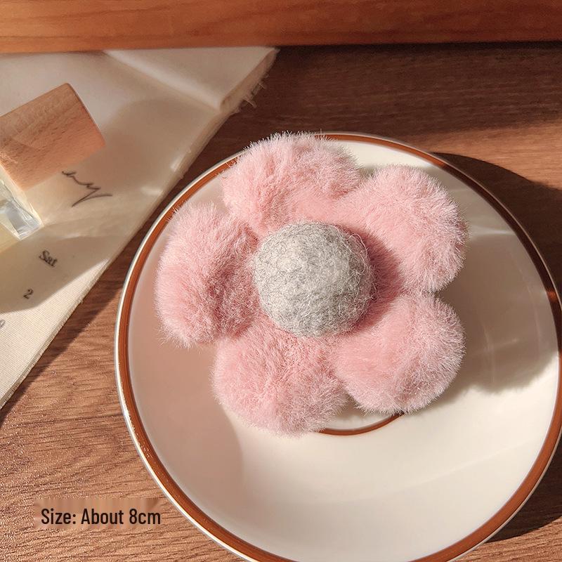 Large Plush Hair Clip: Autumn/Winter Volumizing Shark Clip for Women