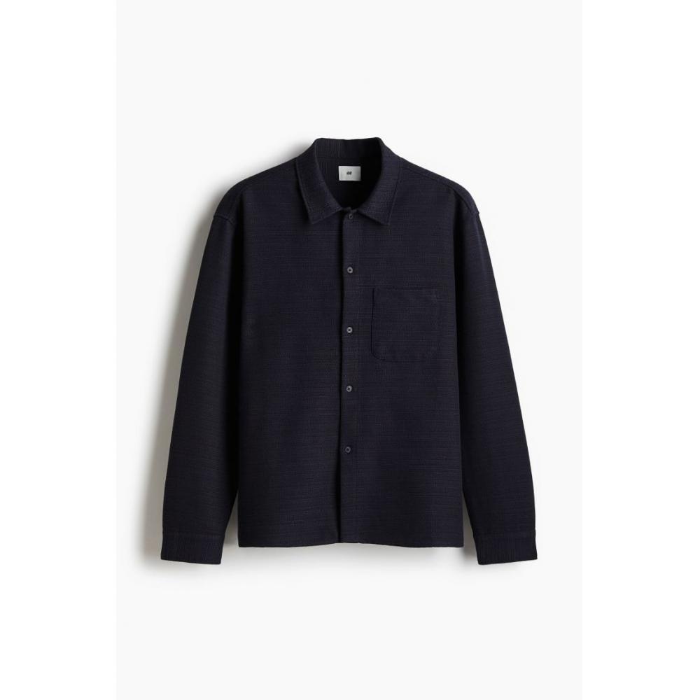 

Текстурированная рубашка HM Regular Fit, цвет темно-синий S