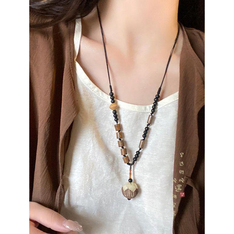 Retro Wood Woven Flower Long Necklace Women's New Chinese Ethnic Style Zen Sweater Chain Decorative Lanyard Accessories