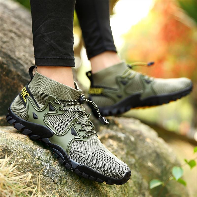 Fashion Hot Sale Men's Casual Shoes Mesh Breathable Men's Sneakers Outdoor Slip-On Men's Shoes Lightweight Men's Wading Shoes