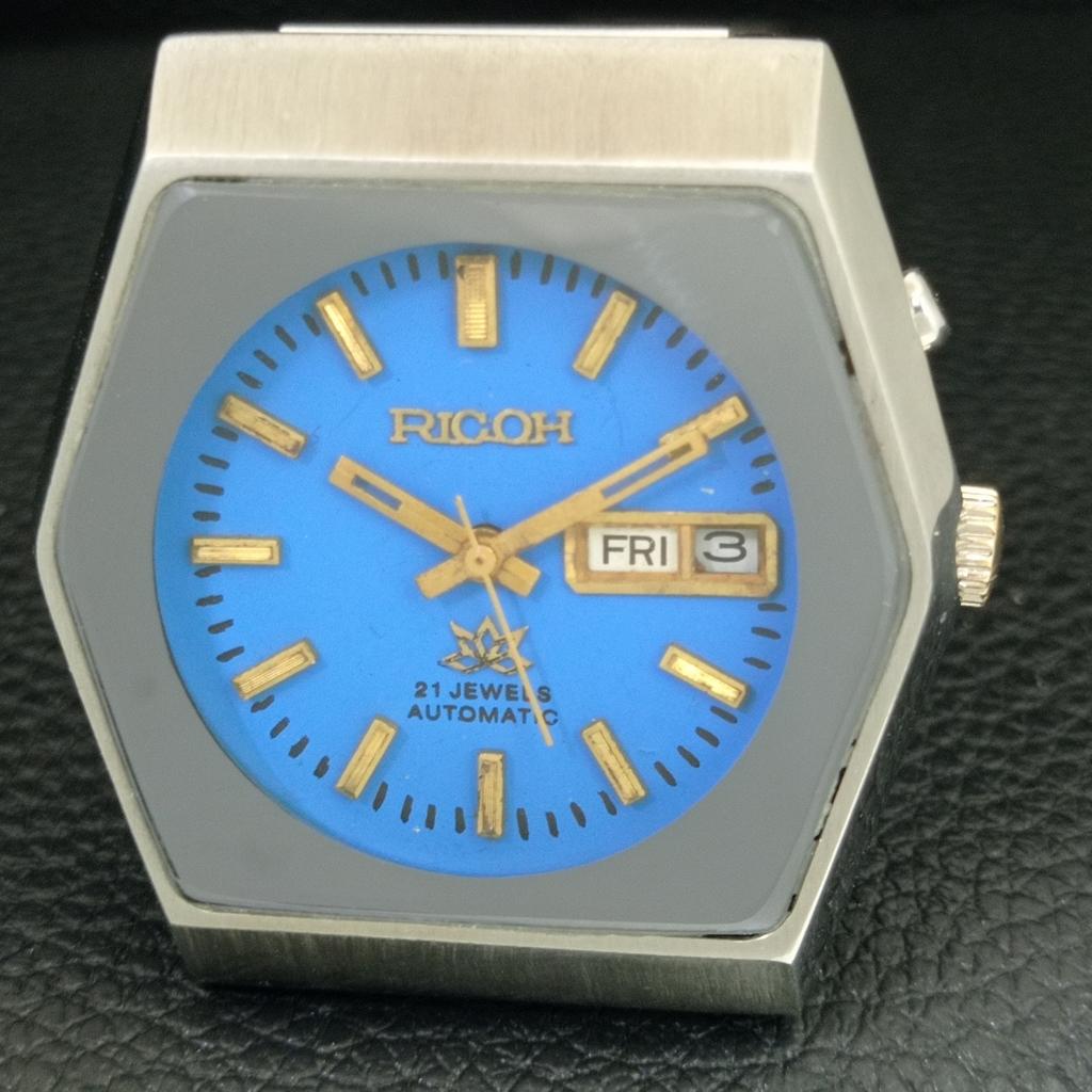 VINTAGE RICOH R31 AUTOMATIC JAPAN MENS SKY BLUE COLOR DIAL WATCH a707920-1