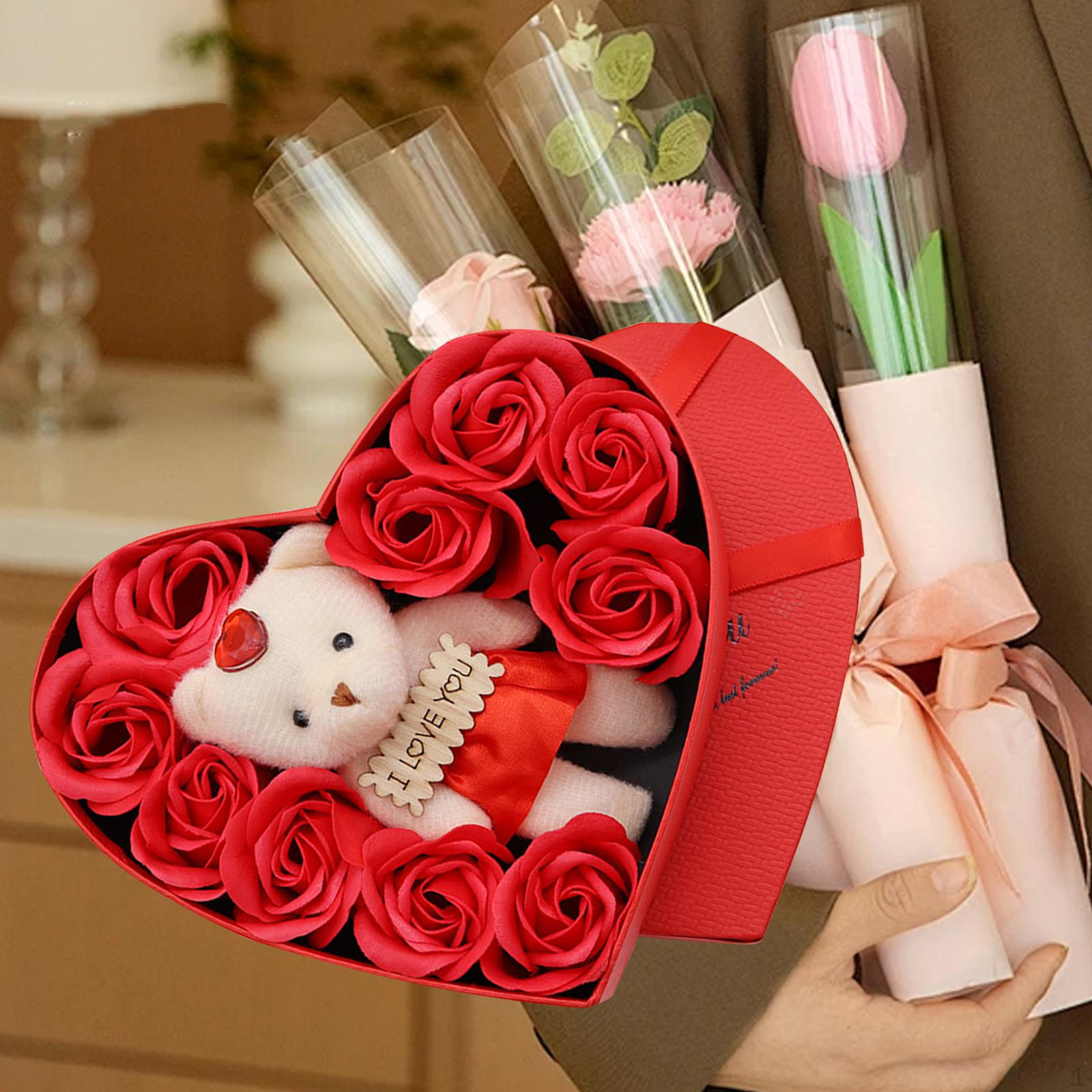 

Элегантный букет из мыла с розами и плюшевым мишкой в ​​подарок для нее красный