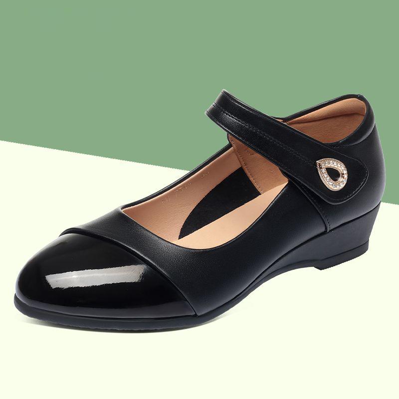 Comfortable Soft-Sole Mid-Age Mom Shoes, Lightweight Anti-Slip Durable Women's Leather Shoes, Round-Toe Low-Cut Women's Shoes