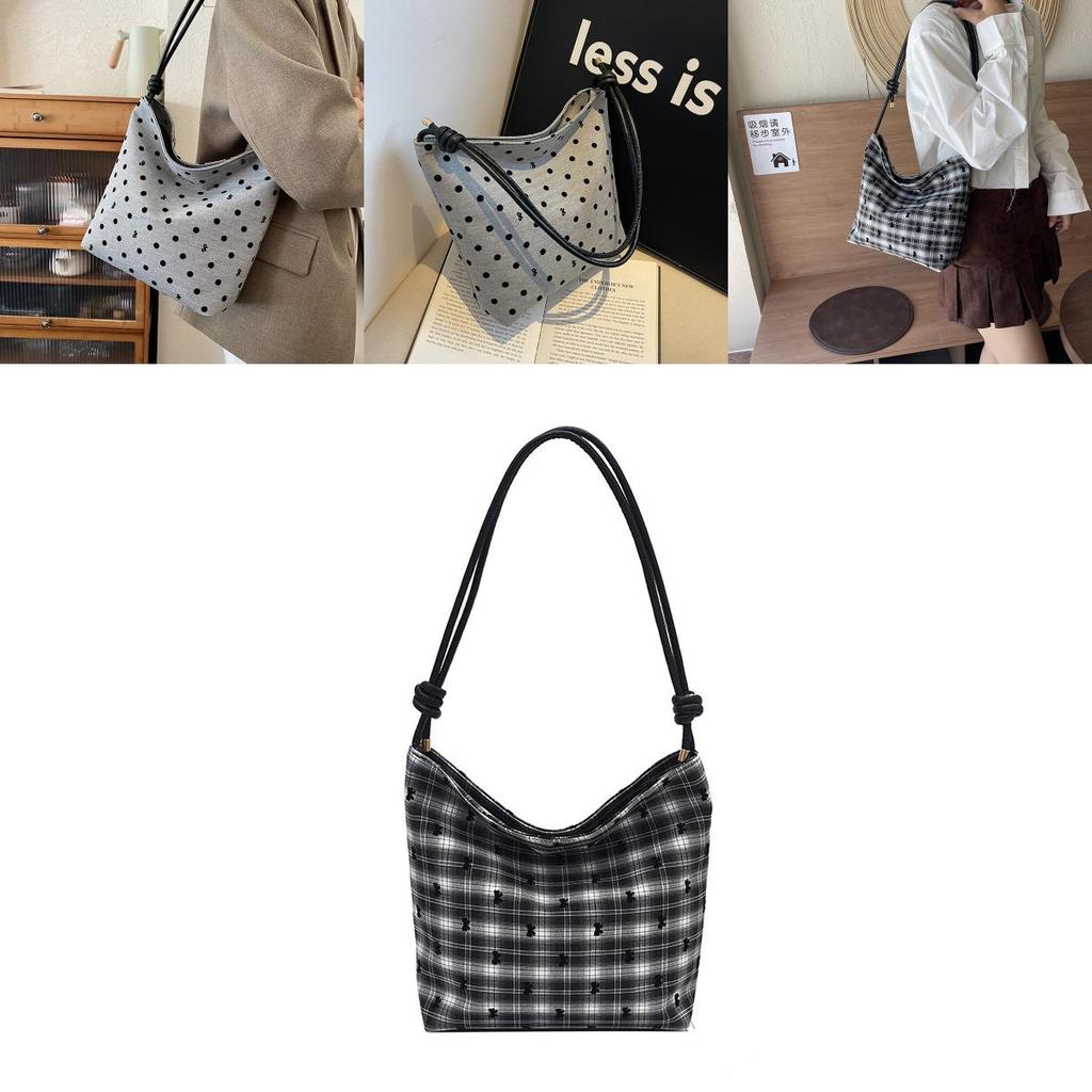 Stylish And Chic Bucket Bag For Women With Unique Design In Fashionable Colors And Patterns