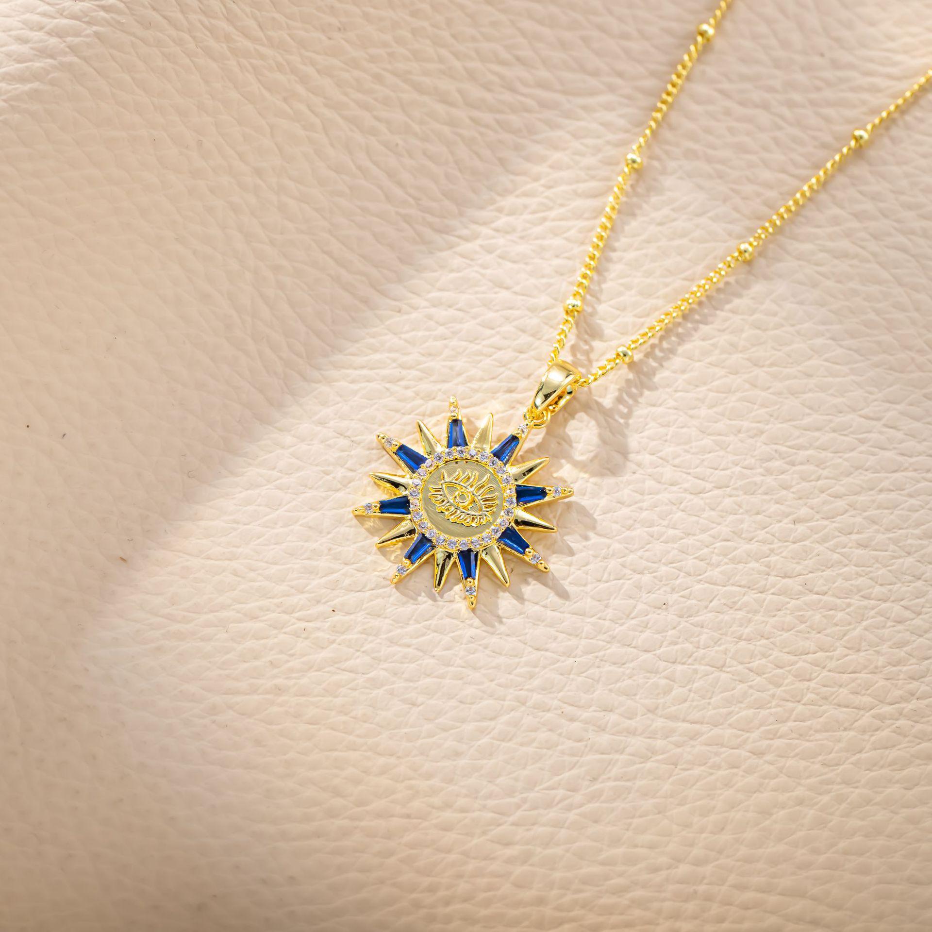 Elegant Love Double Leopard Head Necklace with Rhinestone Sun Eye Pendant золотой