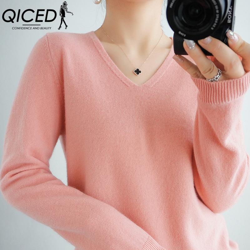 QICED Women's Knitted Sweater for Autumn and Winter, O-neck Slimming Sweater, Short and Large-sized Pullover Base Layer