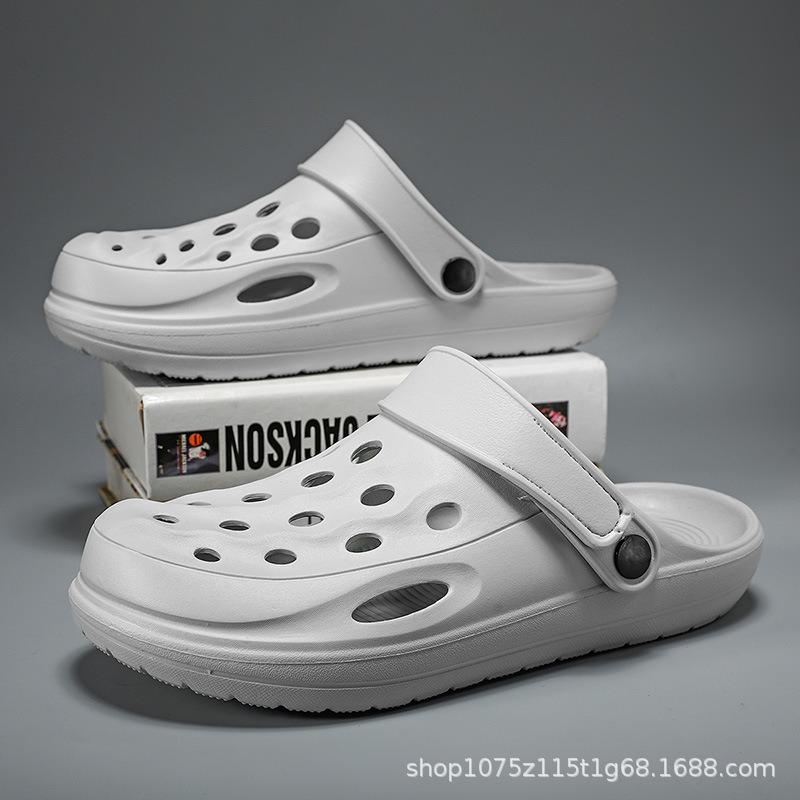 Neue Herren Softsohlen Lochschuhe rutschfest und verschleißfest Mode lässig einfach einfarbig Outdoor Strand Taschenkopf coole Slipper