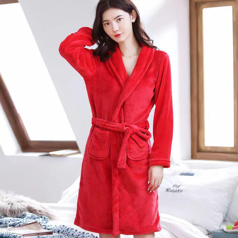Damen Flanell Morgenmantel in mittlerer Länge: Plüschiger Samt Dicker Korallenfleece Yukata für Herbst und Winter.