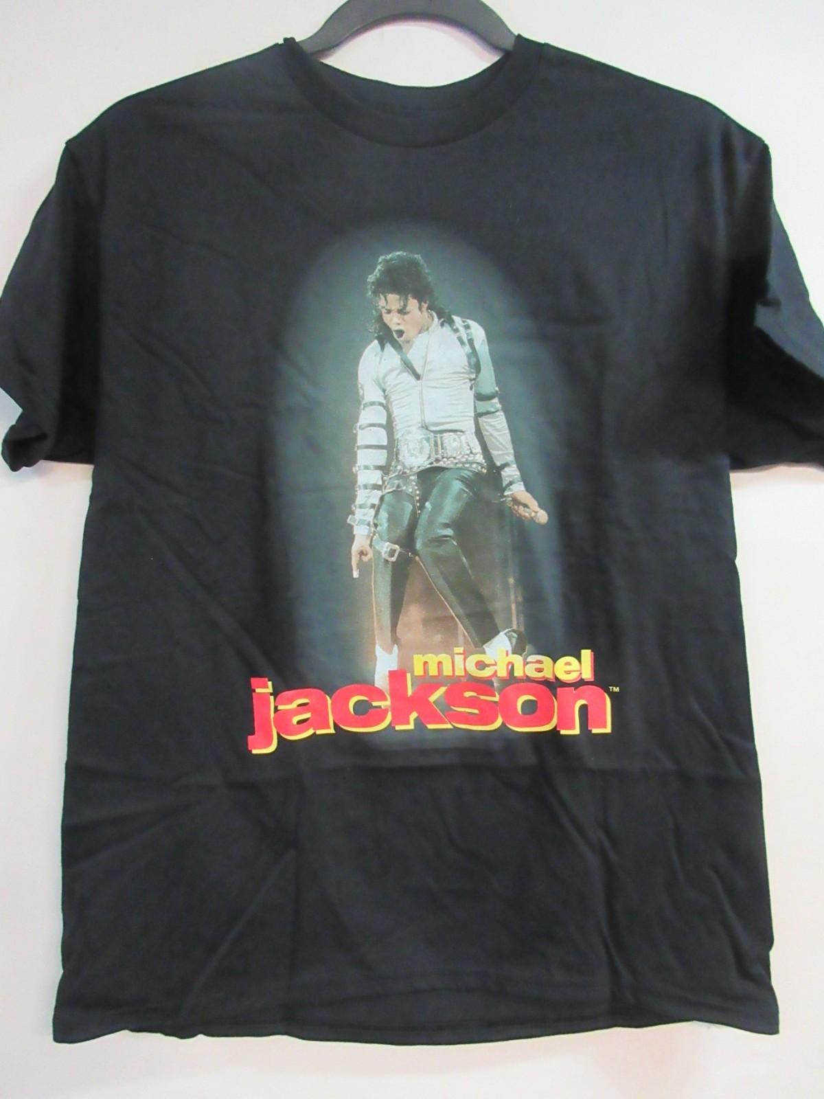 MICHAEL JACKSON OFFICIAL MERCH 2026 ON STAGE BAND CONCERT MUSIC T- LARGE Unisex T-Shirt XL