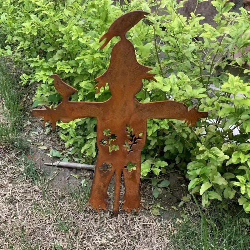 

Rusty Metal Scarecrow Garden Stake for Fall Halloween Outdoor Yard Decor коричневый