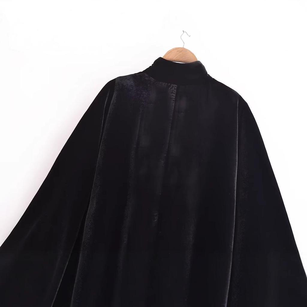 2024 Winter Women's European & American Style Velvet Cloak Coat