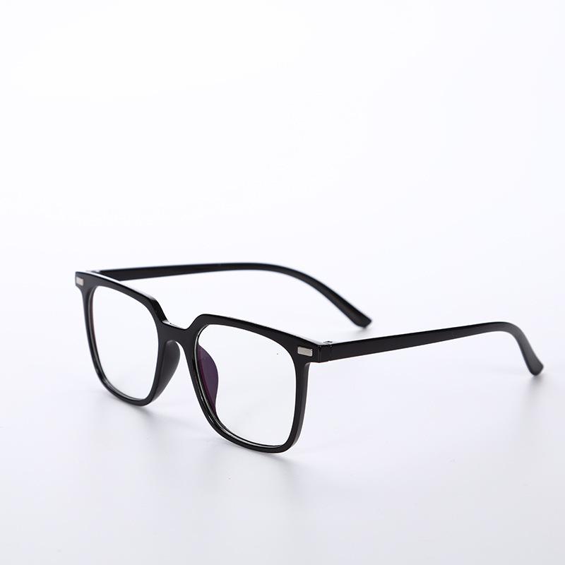 

Classic Retro Sunglasses Women s Decorative Rice Nail Square Sun Glasses Men Brand Designer Vintage Eyewear UV400 Oculos De Sol As shown in the figu
