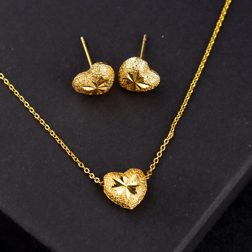 Exquisite Gold Color Jewelry Set for Party Heart Stud Earrings and Pendant Chain America Bridal Jewelry Set for Engagement Party