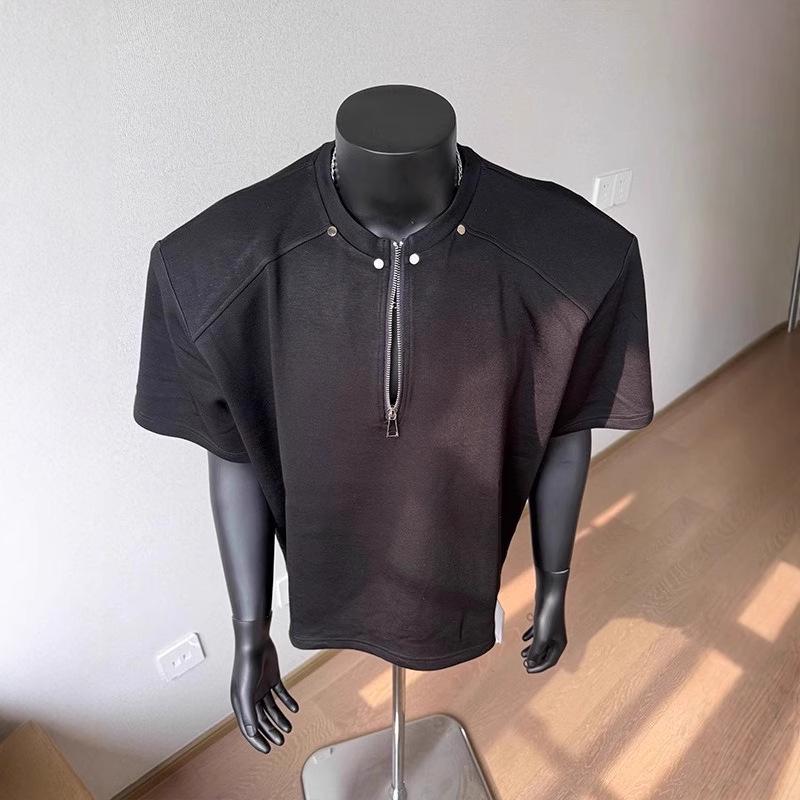 

CleanFit Мужская футболка оверсайз с полумолнией, подплечниками и рукавами 3/4 3XL