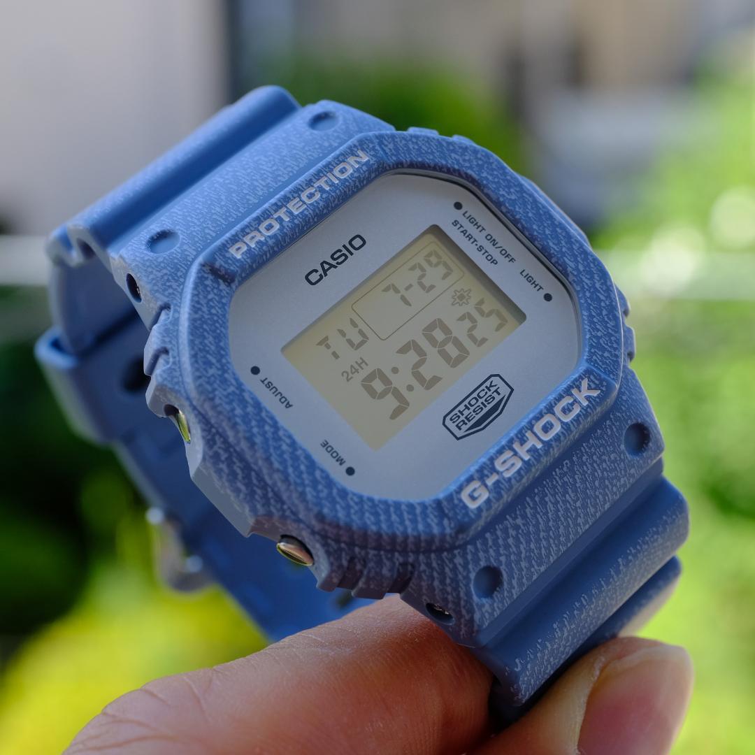 

[Б/У] CASIO G-SHOCK Цифровые часы светло-голубого цвета