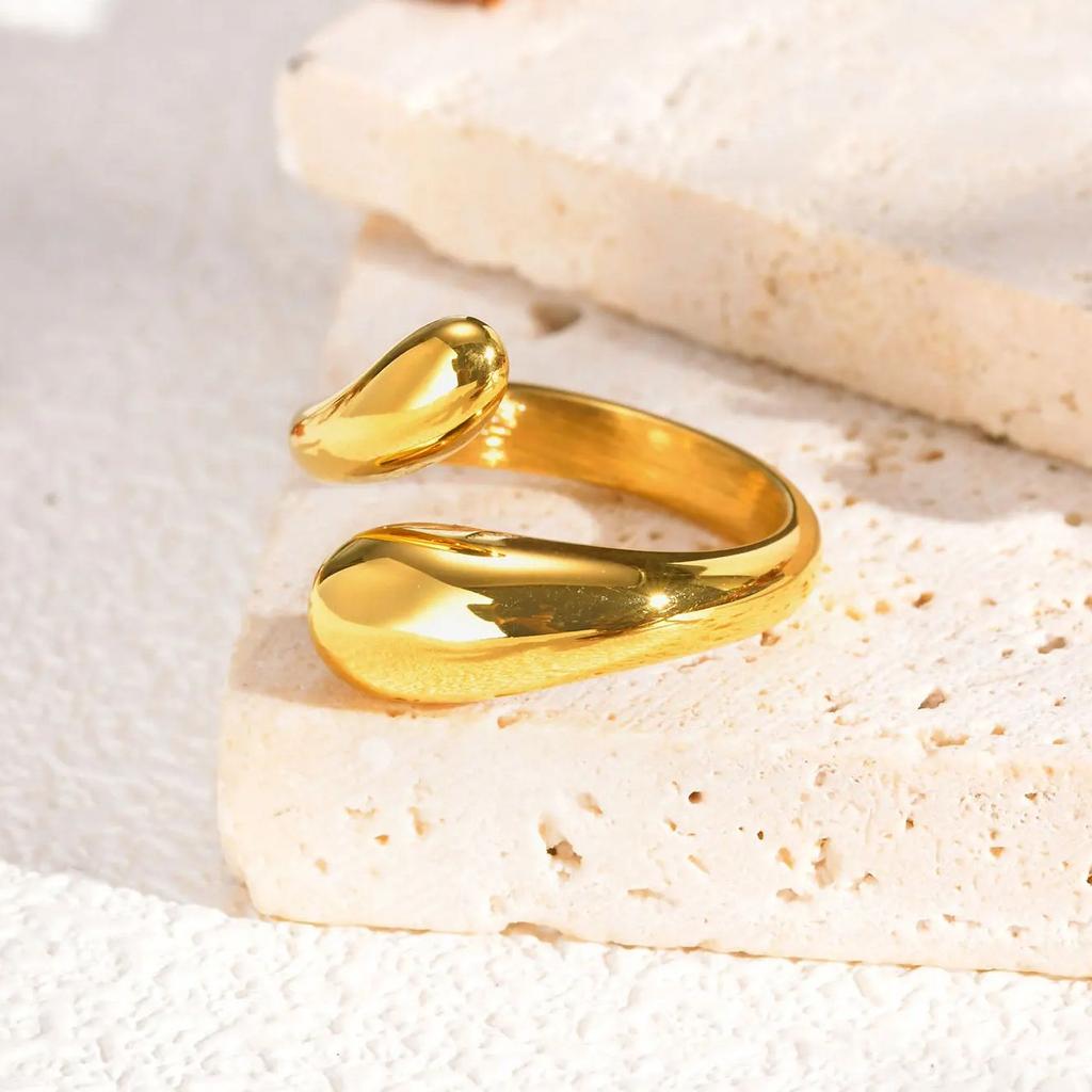 Minimalist Water Drop Ring for Women,Geometric Finger Ring,Stainless Steel Gold-plated Rings, Chic Jewelry Gift