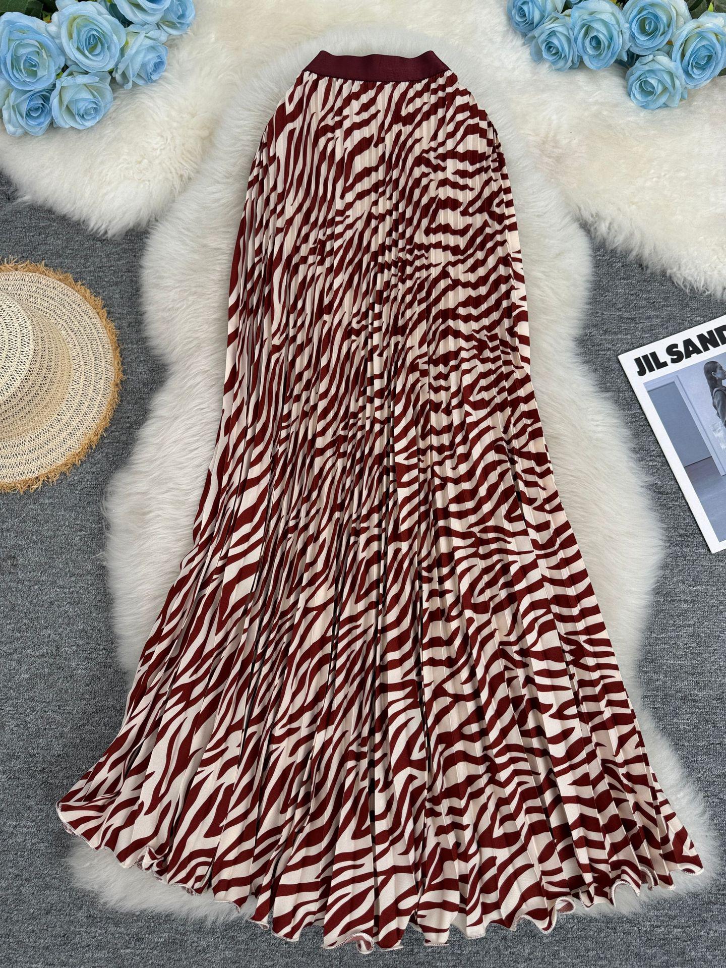 

European & South African Striped Pleated A-line Midi Skirt for Women - Perfect for Commute & Vacation One Size кофейный