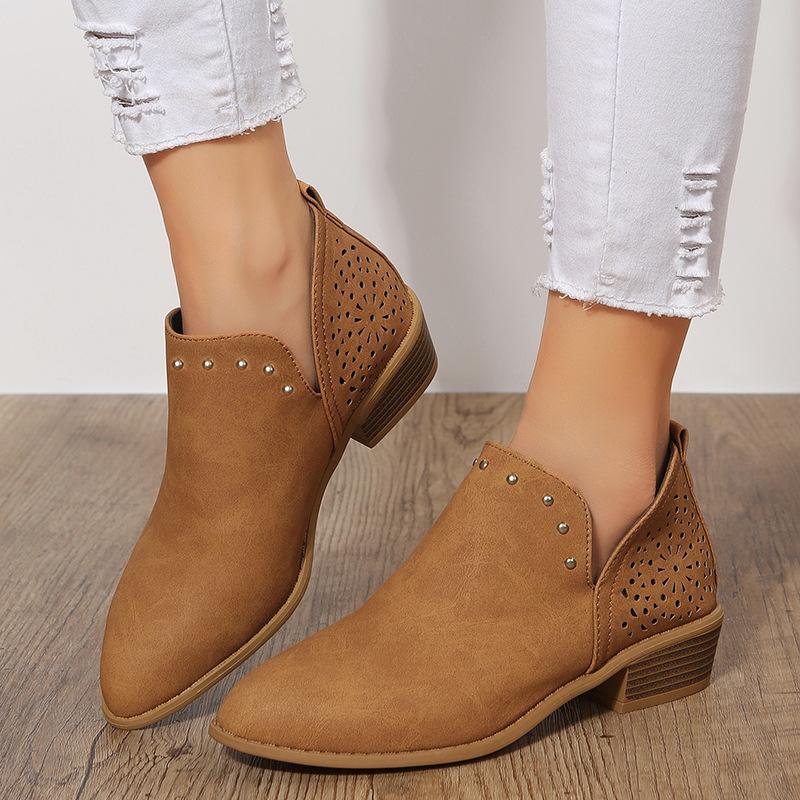 

New Fashion Pointed Thick Heel Hollow Short Boots