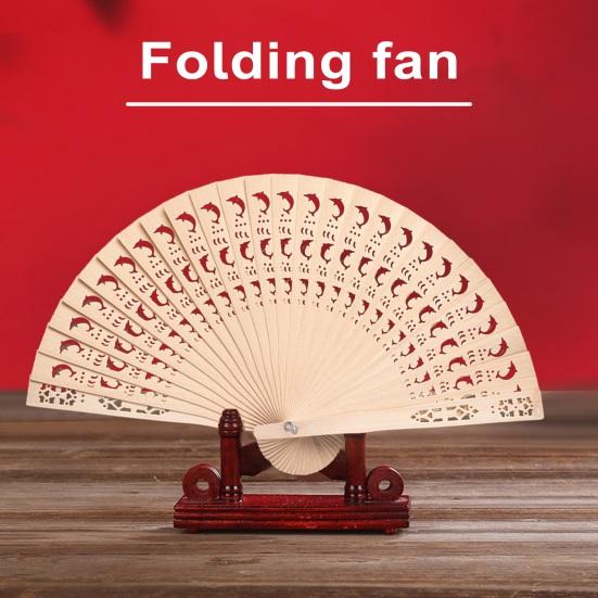 8palcový skládací ventilátor ze santalového dřeva Čínský styl s dutými žebry Přehlídková mola Taneční představení Foto rekvizity Přenosné letní dřevěné příruční ventilátory pro párty potřeby