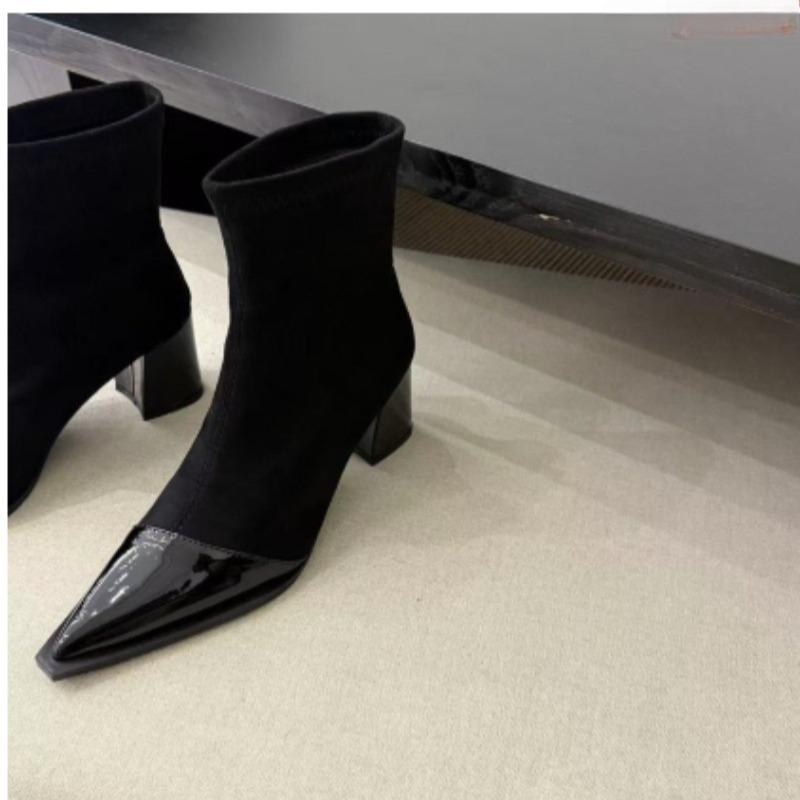 Autumn and Winter New Light Luxury French Niche Design Pointed Toe Thick Heel Slimming Elastic Boots Women's High-heeled Boots