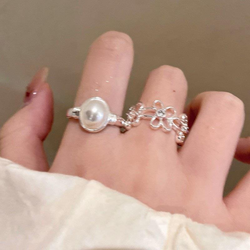Trendy Adjustable Hollow Floral Ring for Women - Fashionable, Personalized, Versatile, Sweet Style for Index Finger