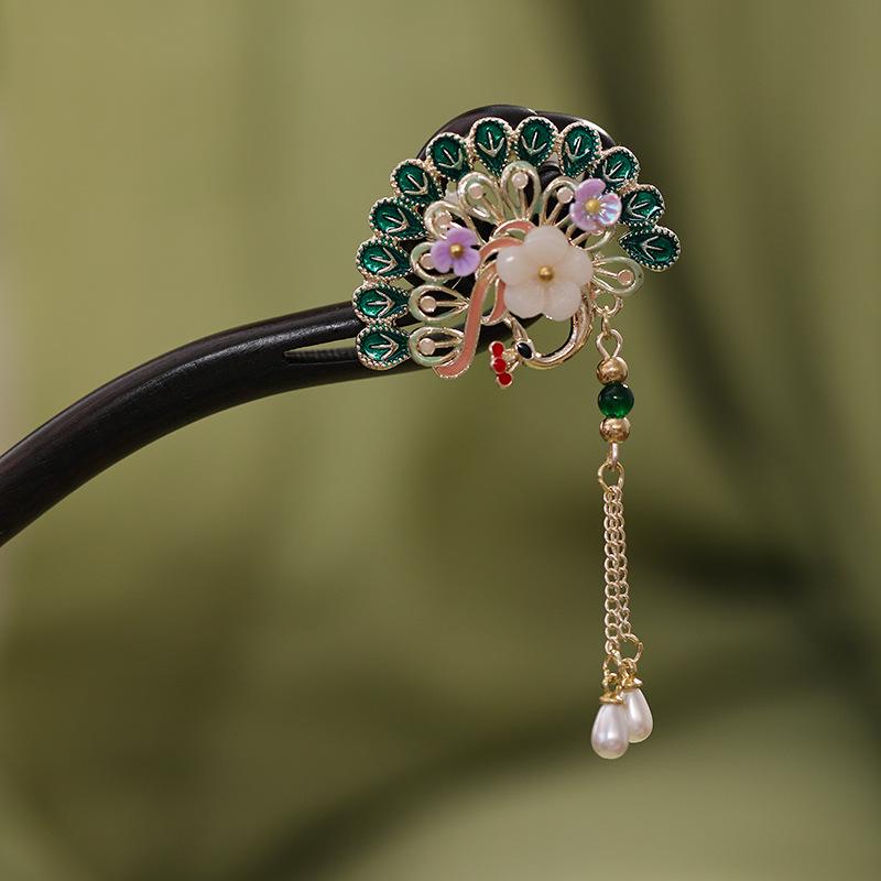 "Auspicious Lotus Cloud Sandalwood Hairpin: Ancient Chinese Style Hanfu Headdress for Women"