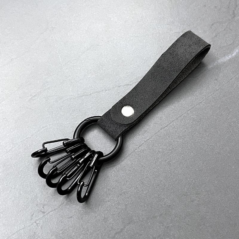 

Keychain for Outdoor Use, Featuring a PU Ring And Multiple Detachable Clips for Bags чёрный