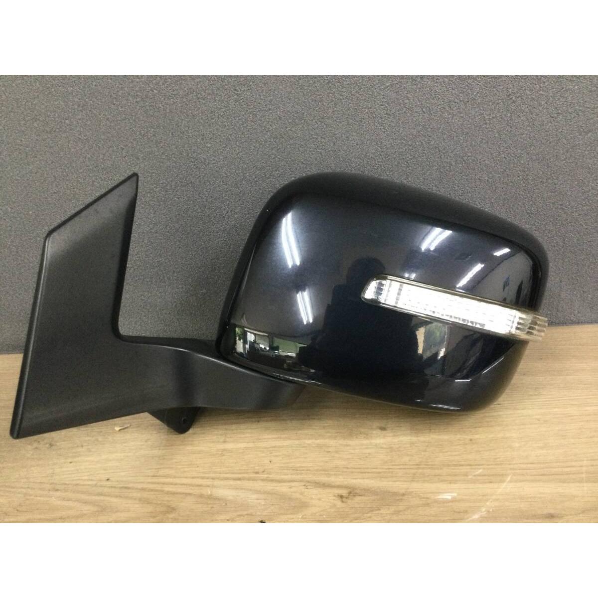 Suzuki Wagon R MH23S left door mirror side mirror scratched ZJ3 with turn signal (26050802)