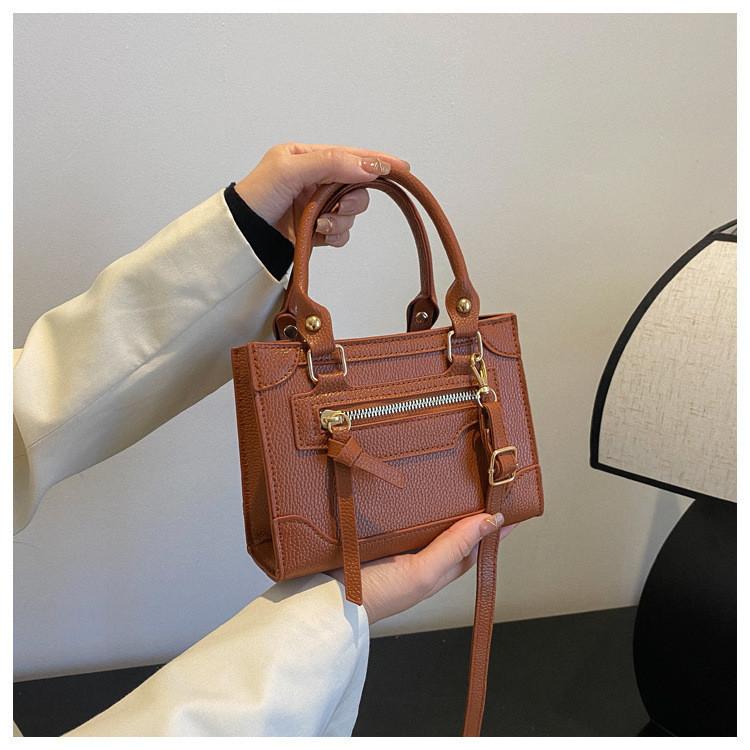 

Trendy Pu Leather Handbag Minimalist Style Small Square Shoulder Bag Chic Crossbody Bag коричневий
