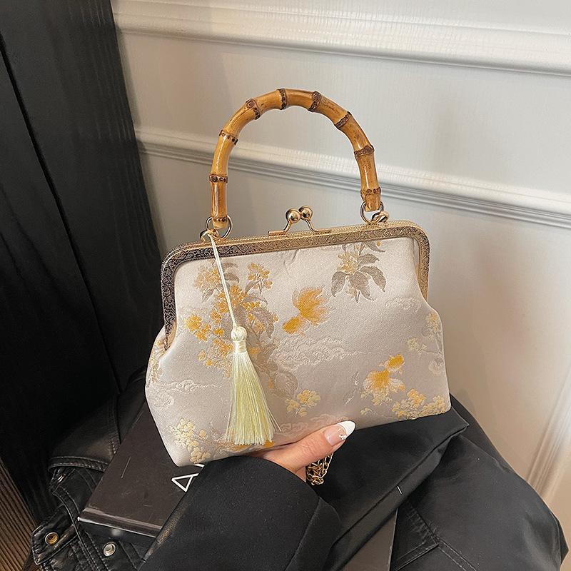 Lucky Fish Qipao Umhängetasche - Neuer chinesischer Stil, wandelbare Tragetasche mit traditionellem Stoff (Alte Ästhetische Kulturelles Geschenk)