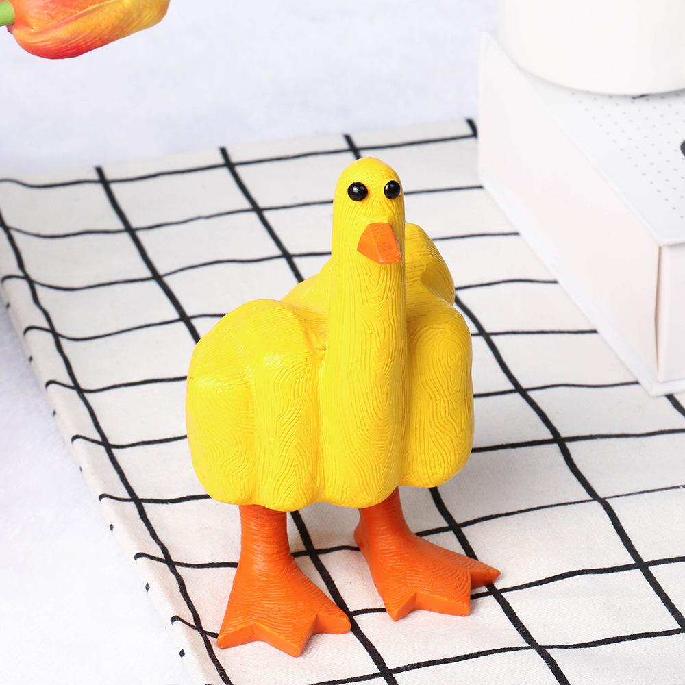 Novelty Resin Middle Finger Duck Decor Zakka Style Desktop Mini Sculpture Funny Office Desk Accessory