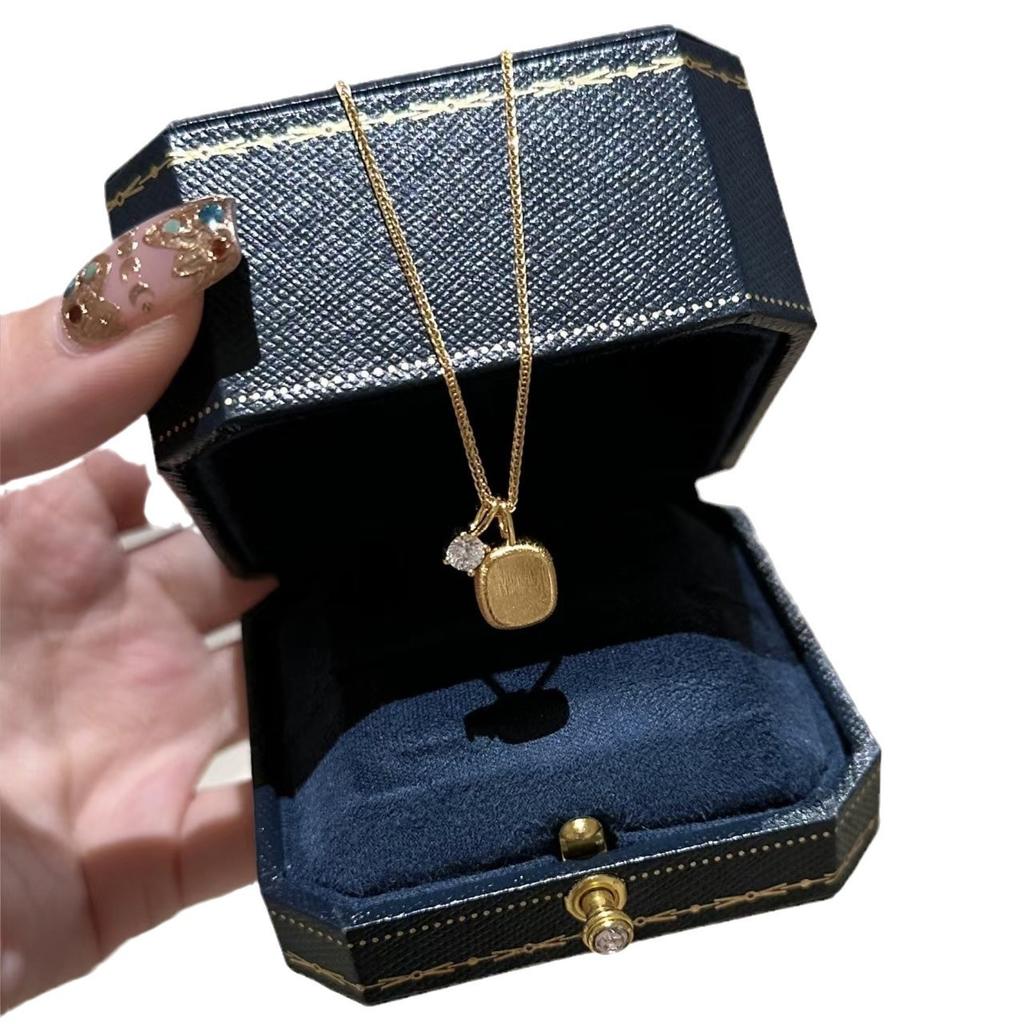 Handmade Brushed Small Sugar Cube Necklace Niche Exquisite Romantic Rose Pendant Collarbone Chain Double-Sided Wear