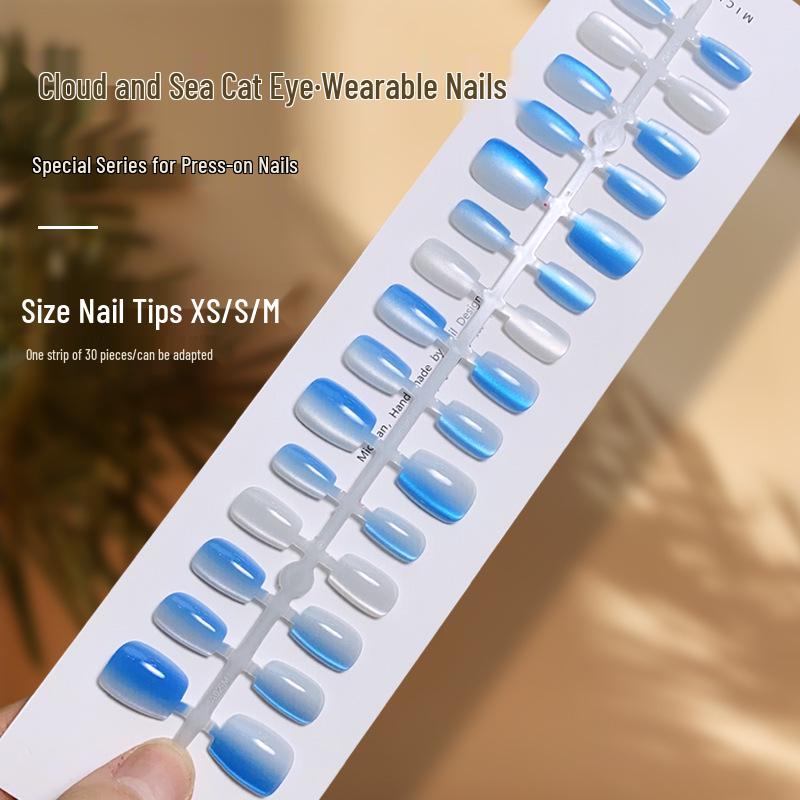

Summer Cloud & Sea Cat Eye Blue-White Gradient Short Nails