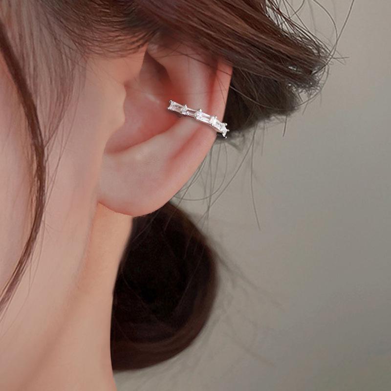 Good Meowning Rhinestone Square Clip-on Earrings: Trendy Hip Hop Layered Ear Cuff