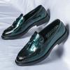 Britain New Designer Men's Green Tassels Pointed Casual Dress Homecoming Shoes Loafers Formal Wedding Footwear Zapatos Hombre