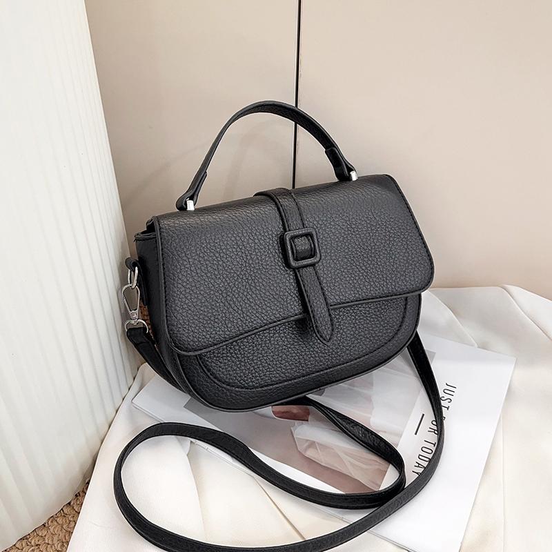 Retro Solid Color Saddle Bag High Quality Leather Shoulder Bags for Women 2026 New Simple Ladies Crossbody Bag Designer Handbags